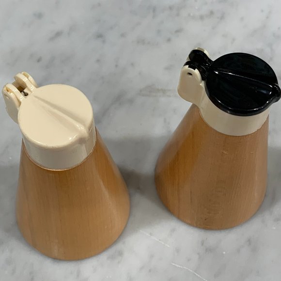 Vintage Maple Rocket Mod Salt and Pepper Shakers -Made in Germany - Picture 6 of 12
